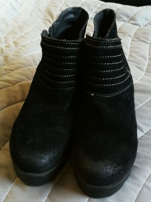 Bota/Botim preto 37