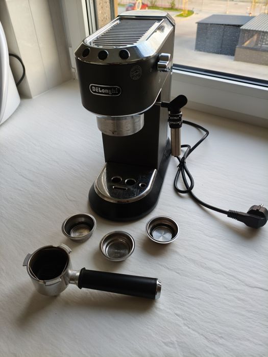 Ekspres do kawy De'Longhi Dedica Style EC 685
