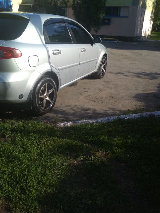 Продам Lacetti 1.8,газ-бензин, хозяин