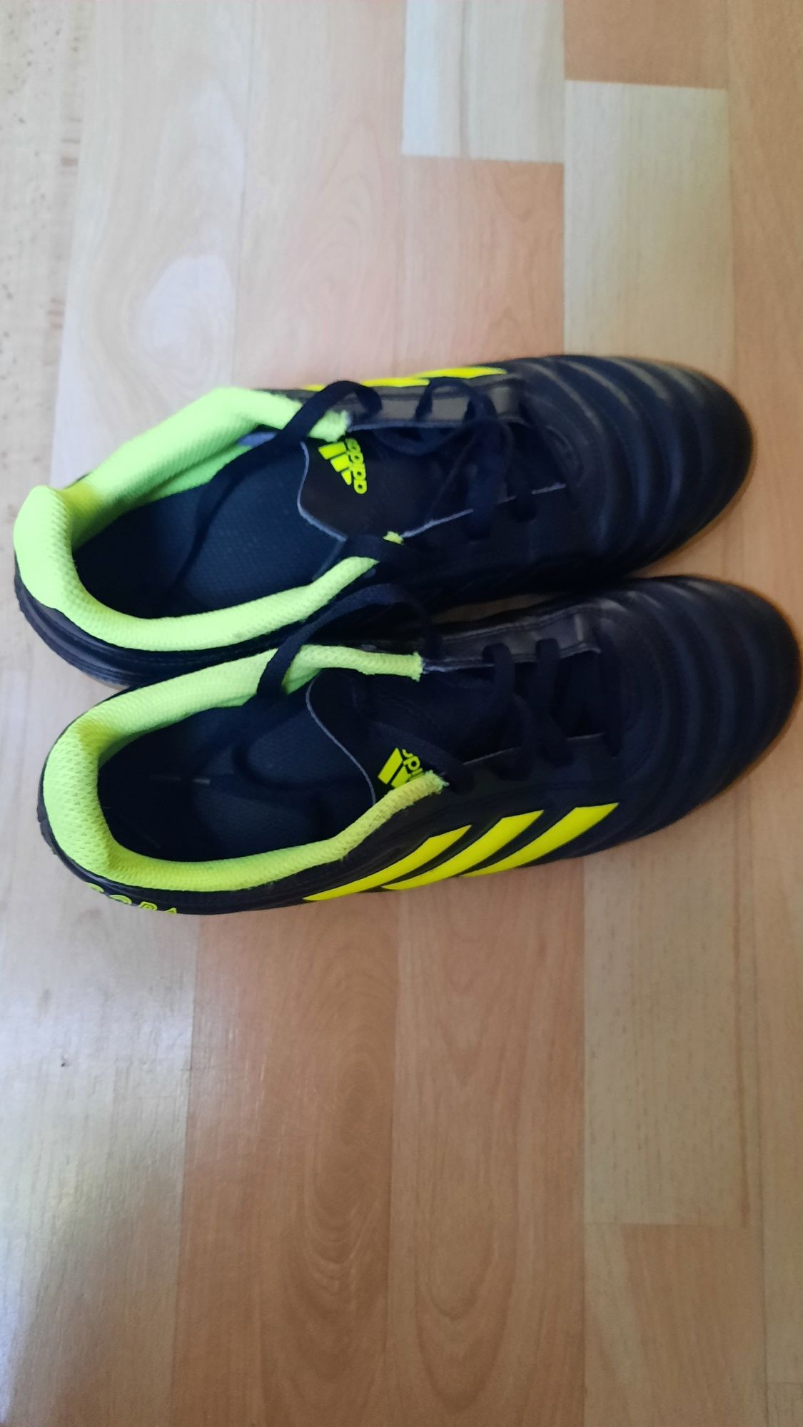 Buty sportowe halówki Adidas