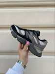 New Balance 9060 в кольорі Black/Gray