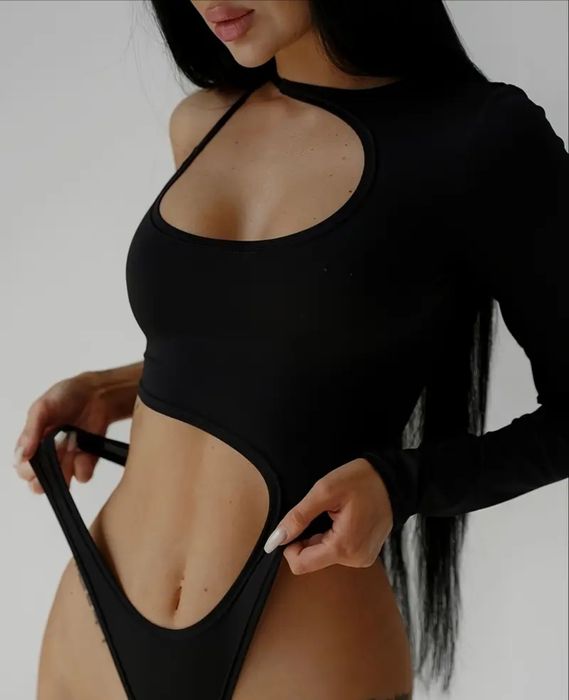 Крутезний боді чорний
