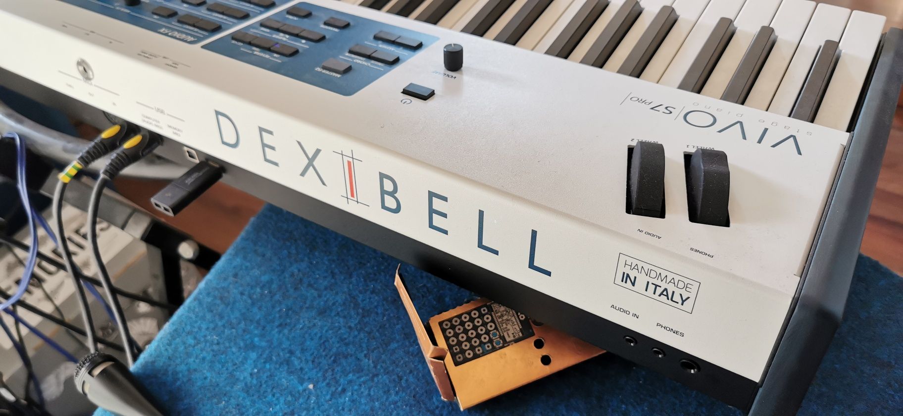 Dexibell VIVO S7pro stage piano