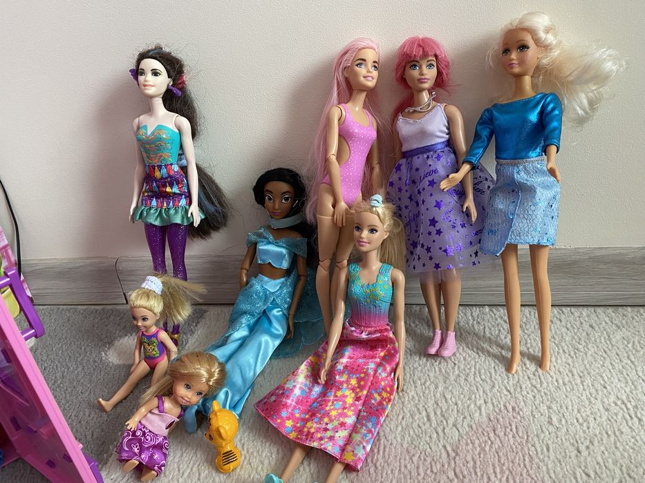 Lalki Barbie z akcesoriami