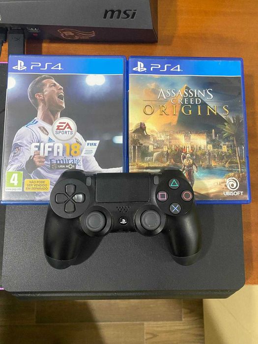 Playstation 4 + Comando + 2 Jogos