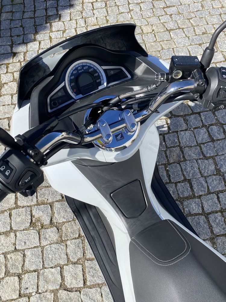 Honda Pcx 125 scooter