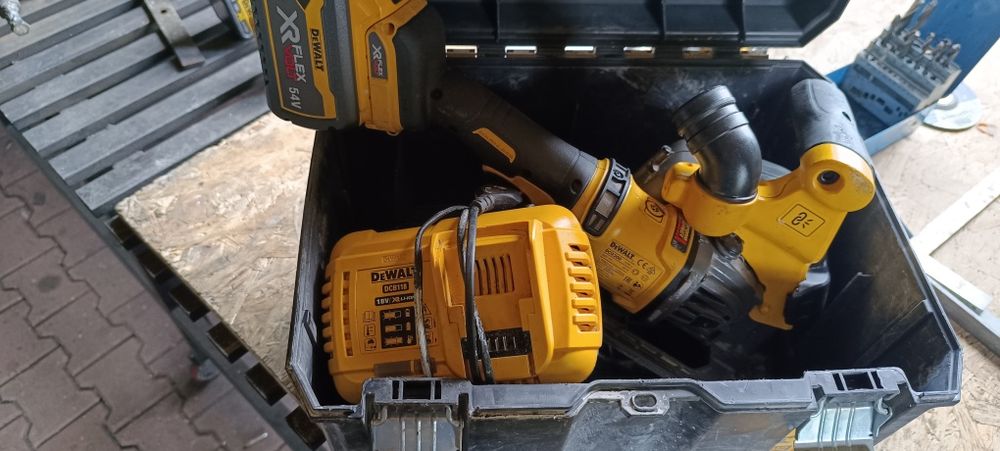 Bruzdownica DeWalt