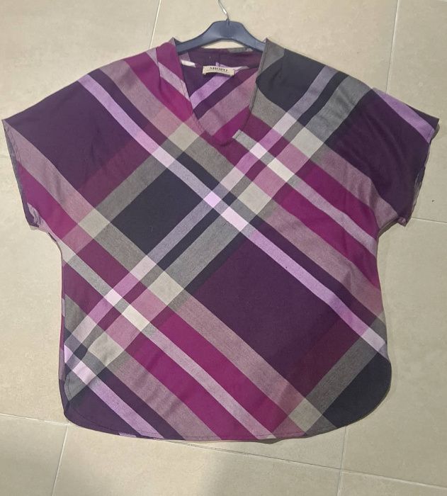 Túnica Senhora Com Padrão Tam. único ( Equivalente a M/L)