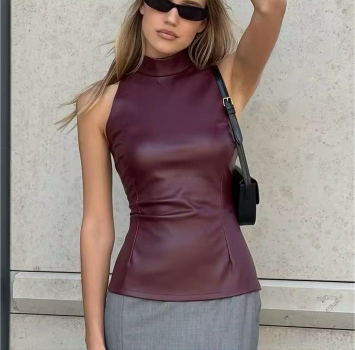 Жіночий шкіряний топ