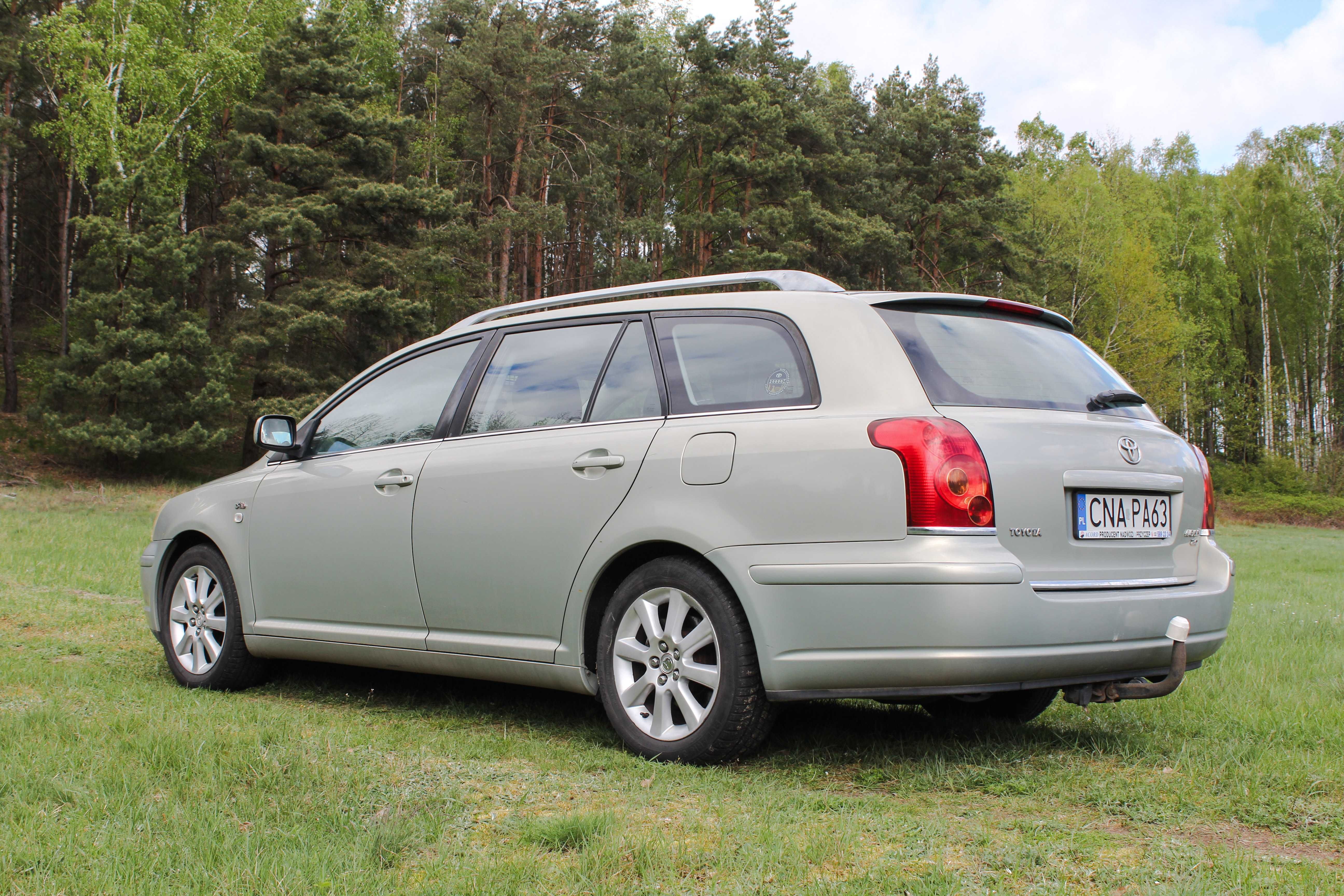 Toyota Avensis 2.0 D4D Diesel 116KM 2003