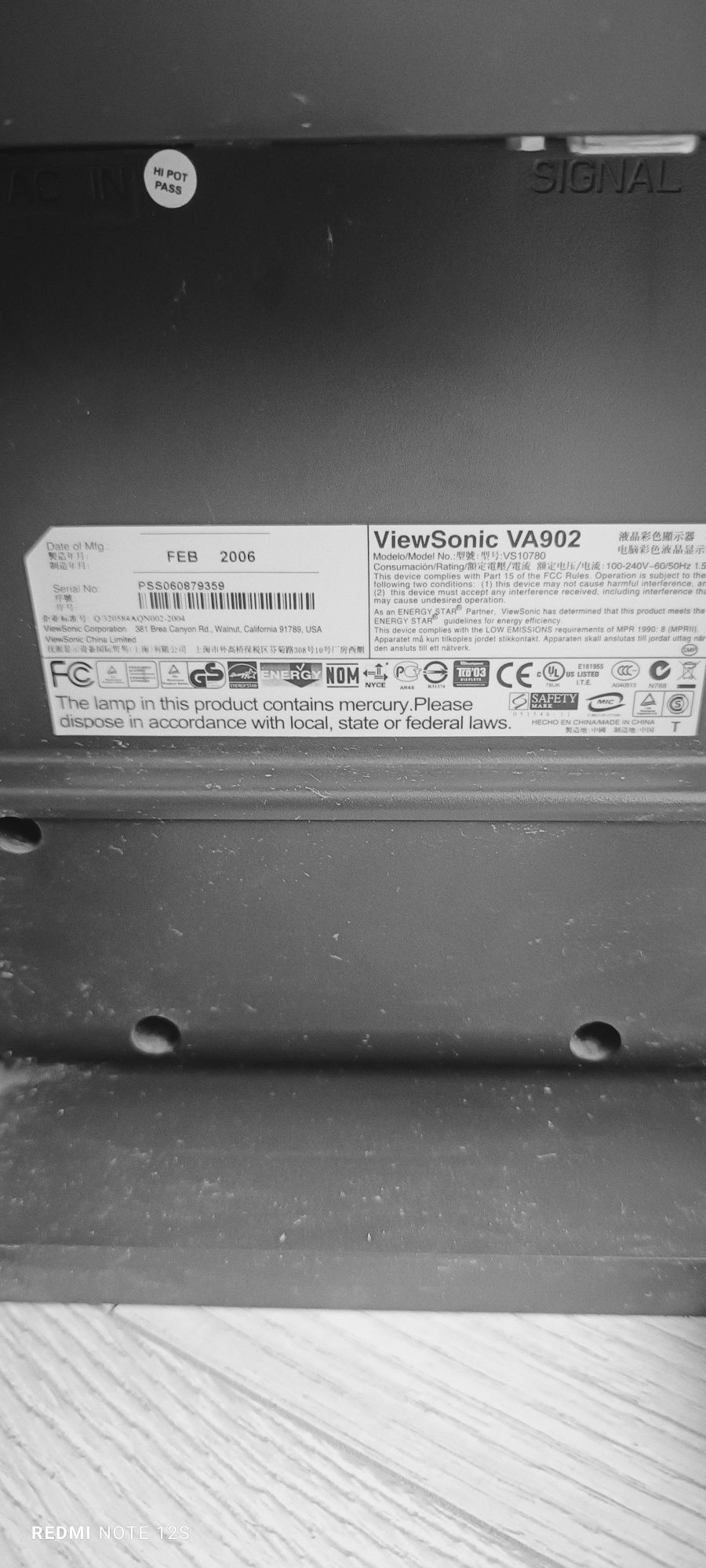 Monitor LCD ViewSonic VA902 19 cali