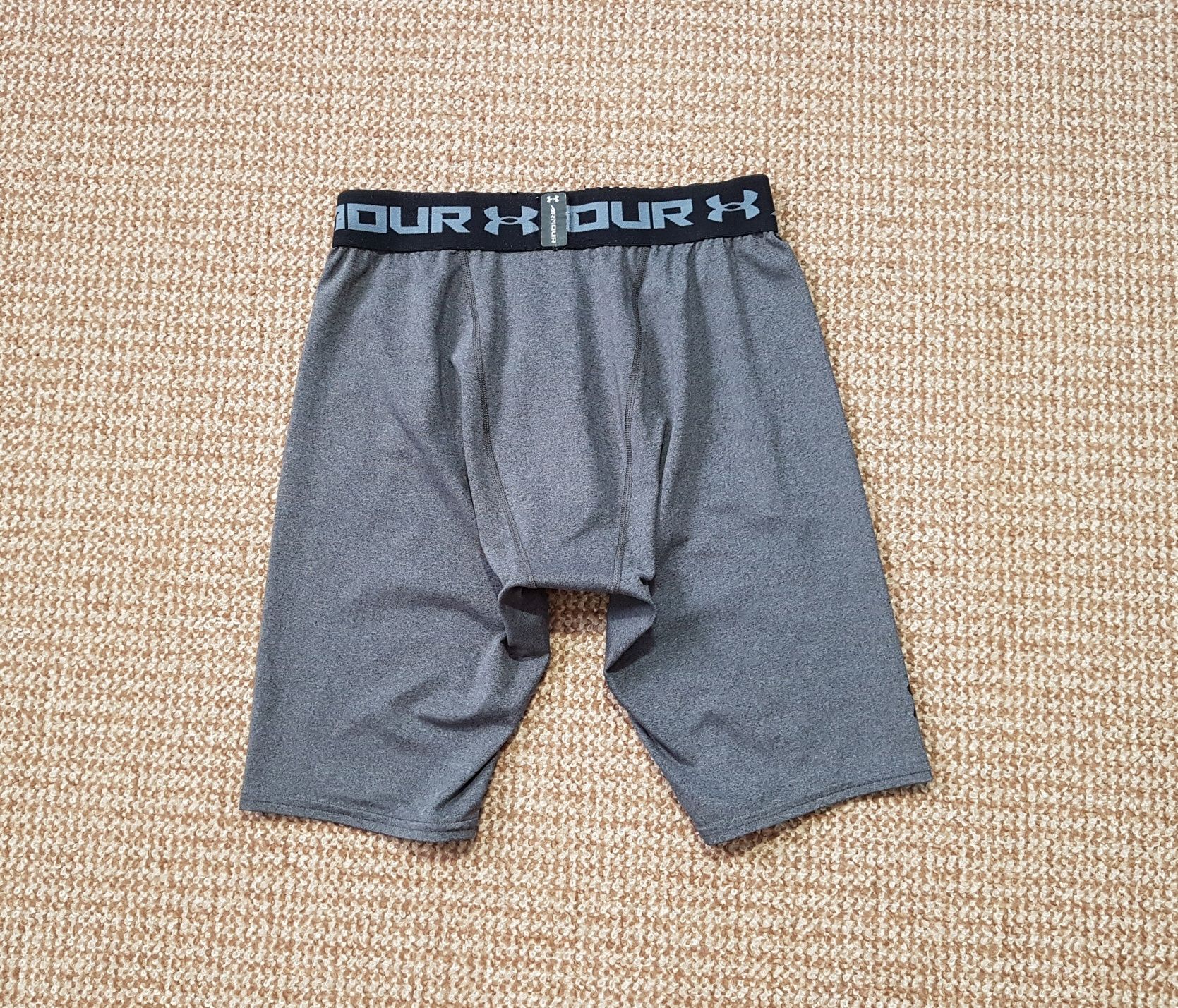 Under Armour компресійні шорти білизна труси оригінал M-L