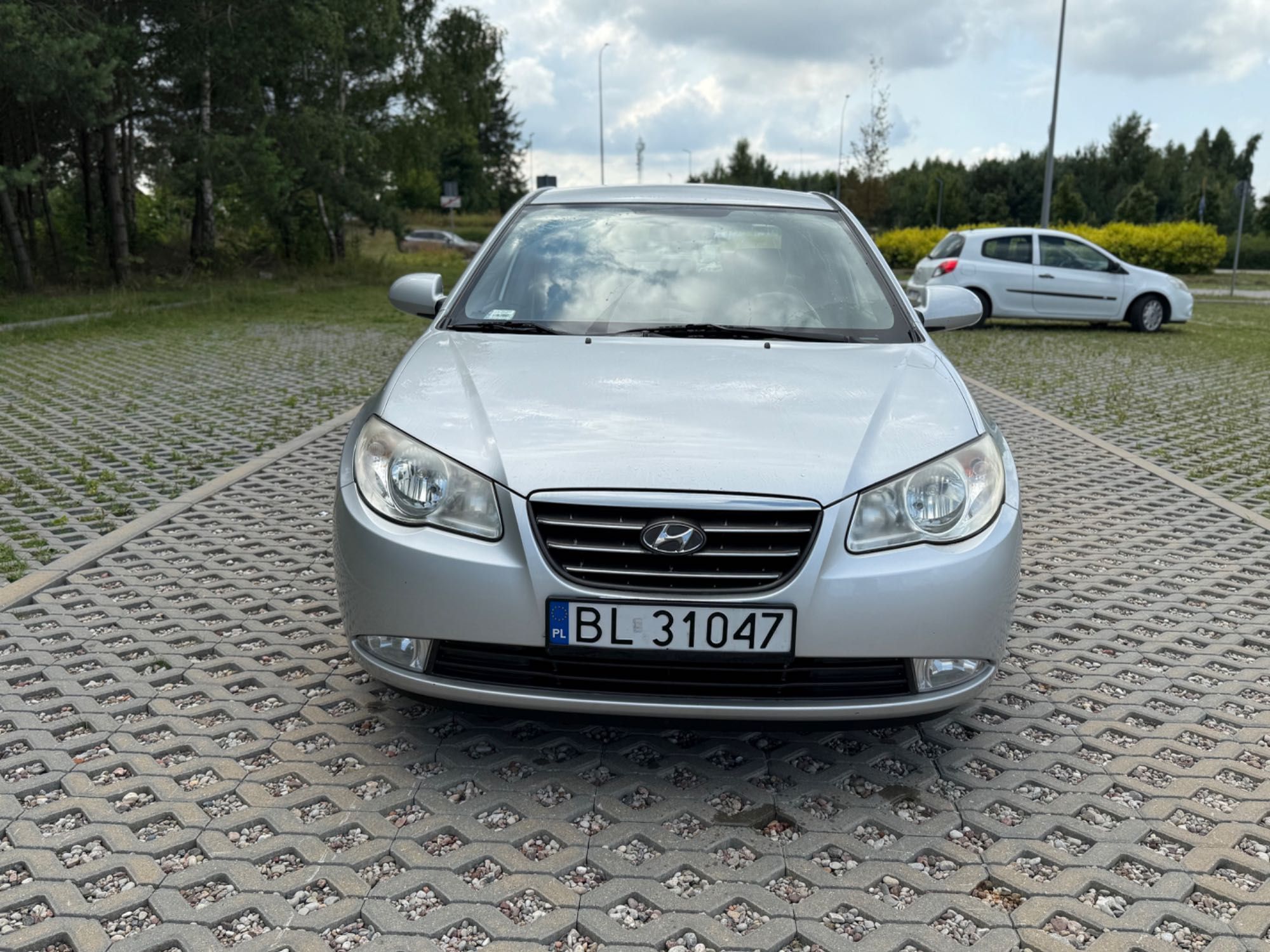 Sprzedam hyundaia elantra gaz automat