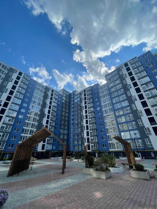 Продаж зданої 3кім.квартири в центрі. 5поверх!