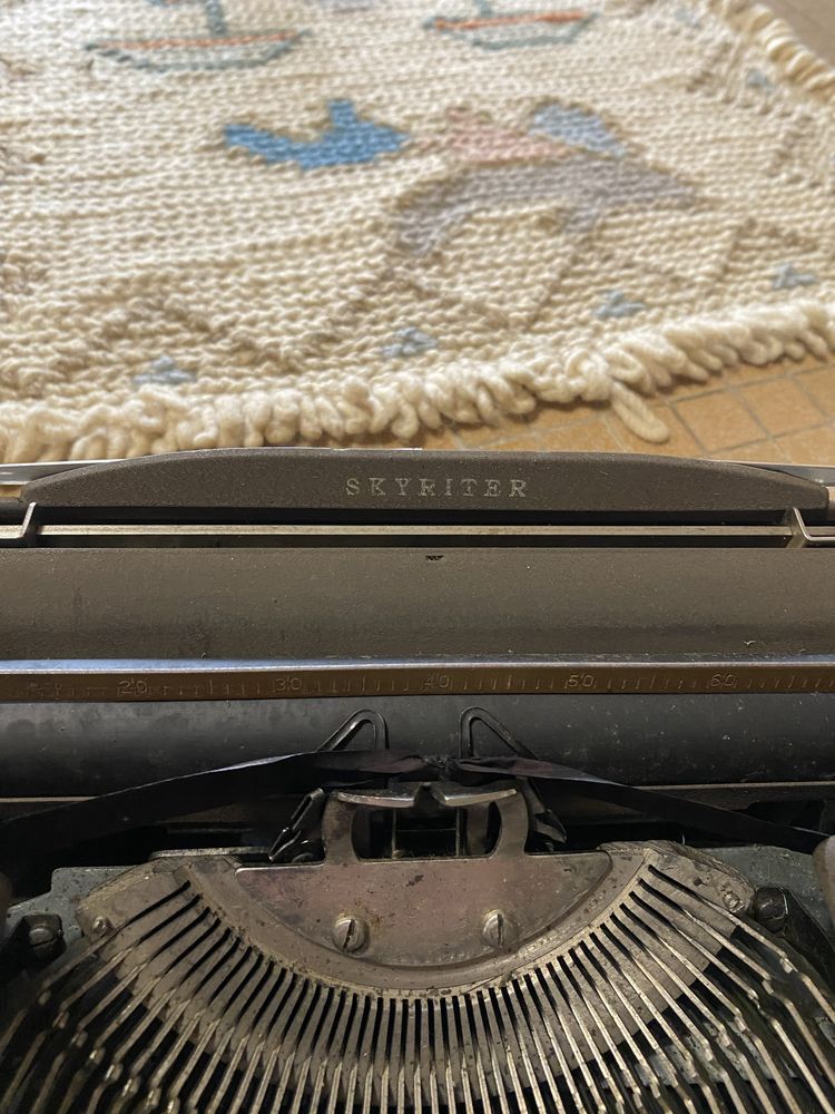 Maquina de escrever vintage smith-corona