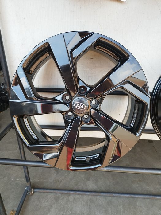 Felgi 19" 5x114.3 Et 40 7j Hyundai Kia Nissan Renault Toyota Honda