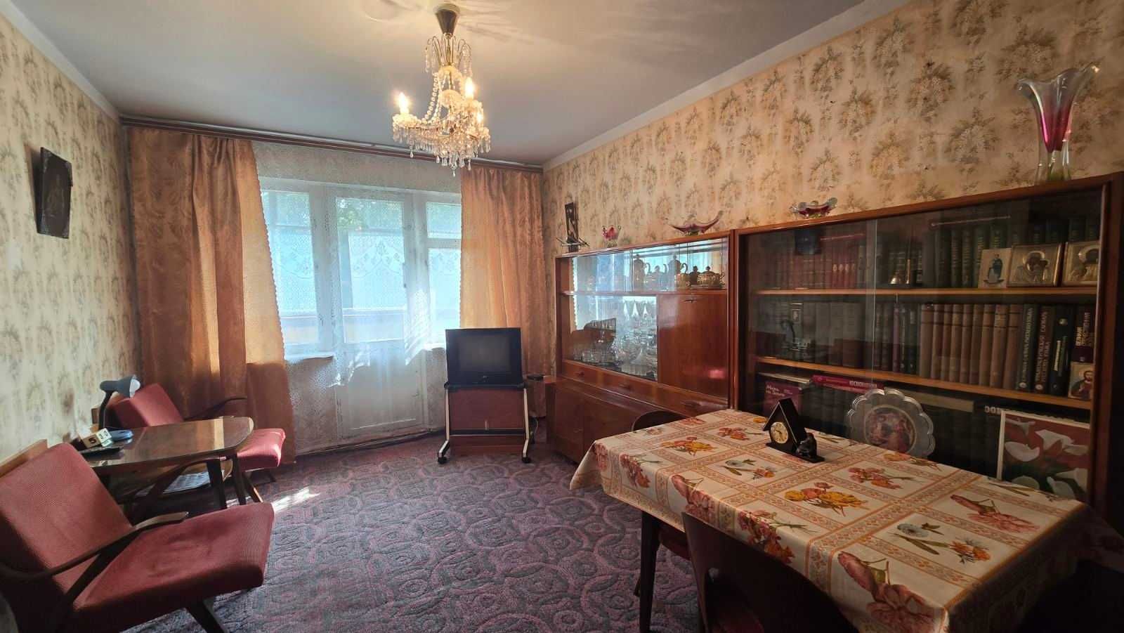 Продам 3-кімнатну квартиру вул. Преображенська
