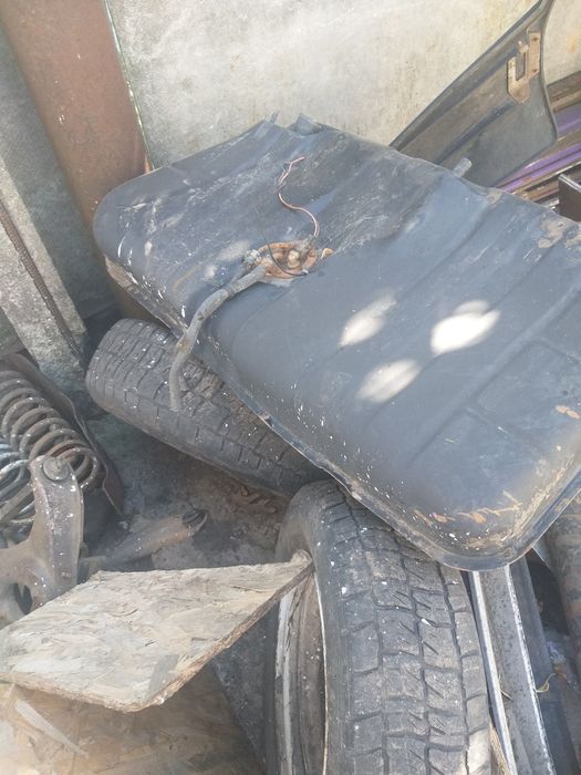 Продам бензо бак ваз 2109 21099 2108