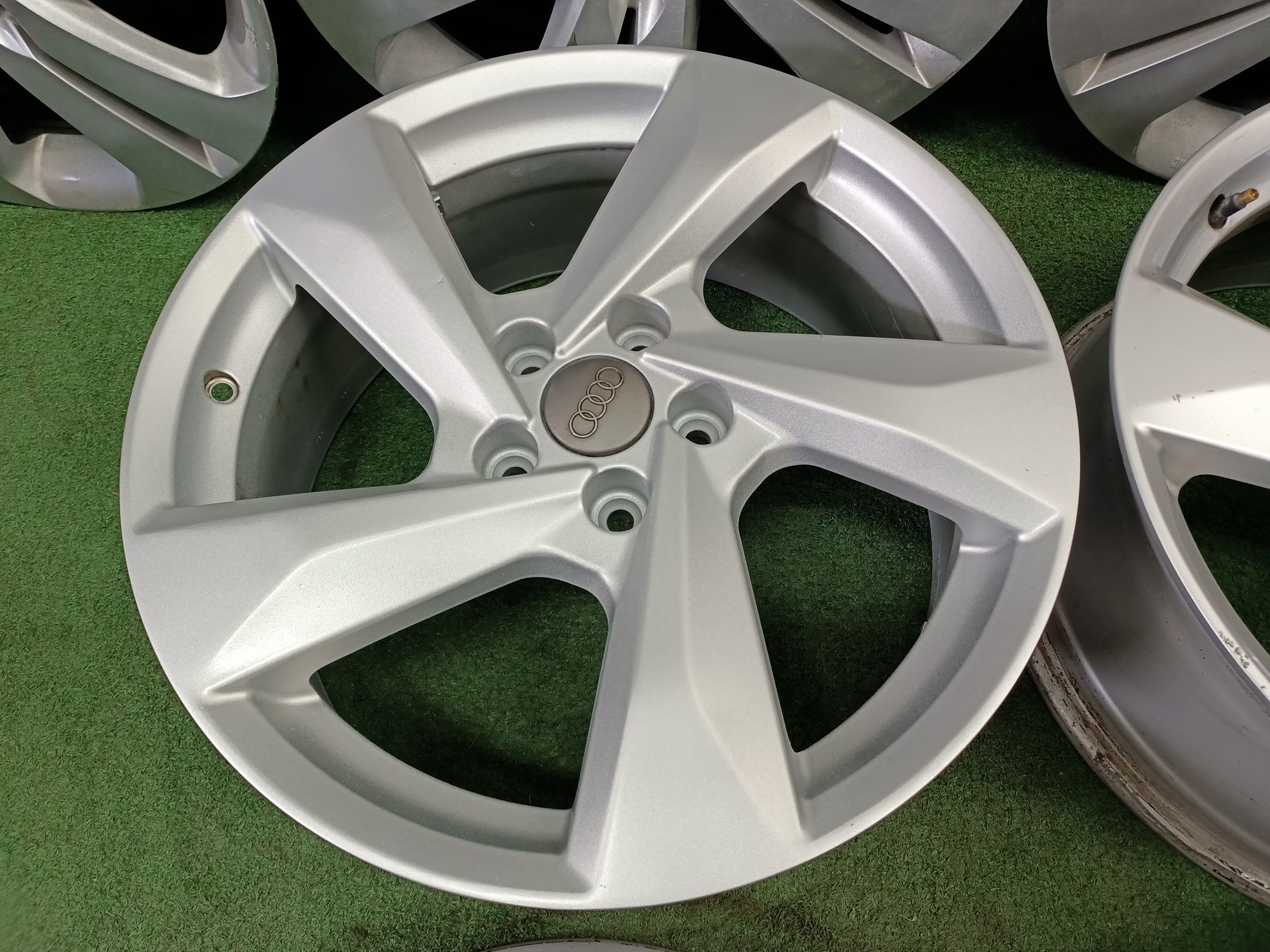 18" felgi 5x112 et43 Audi Q3 Q2 A3 A4 A6 VW Tiguan Wysyłka