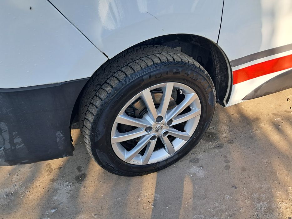 Felgi aluminiowe z oponami r17 225/55 Renault TRAFIC III Opel VIVARO b