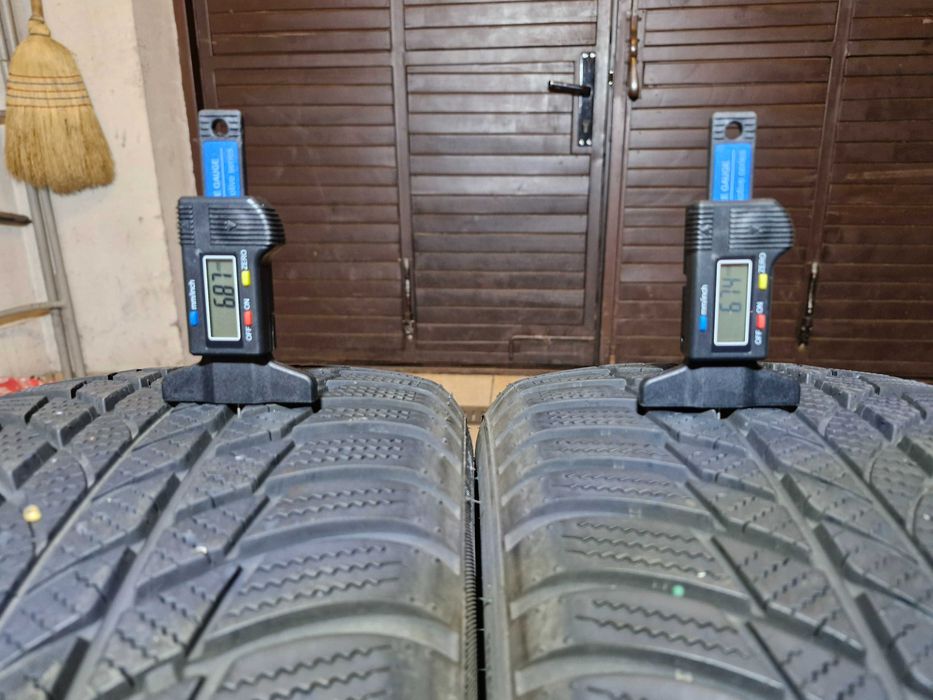 Para opon zimowych Bridgestone Blizzak LM001 225/50 R17