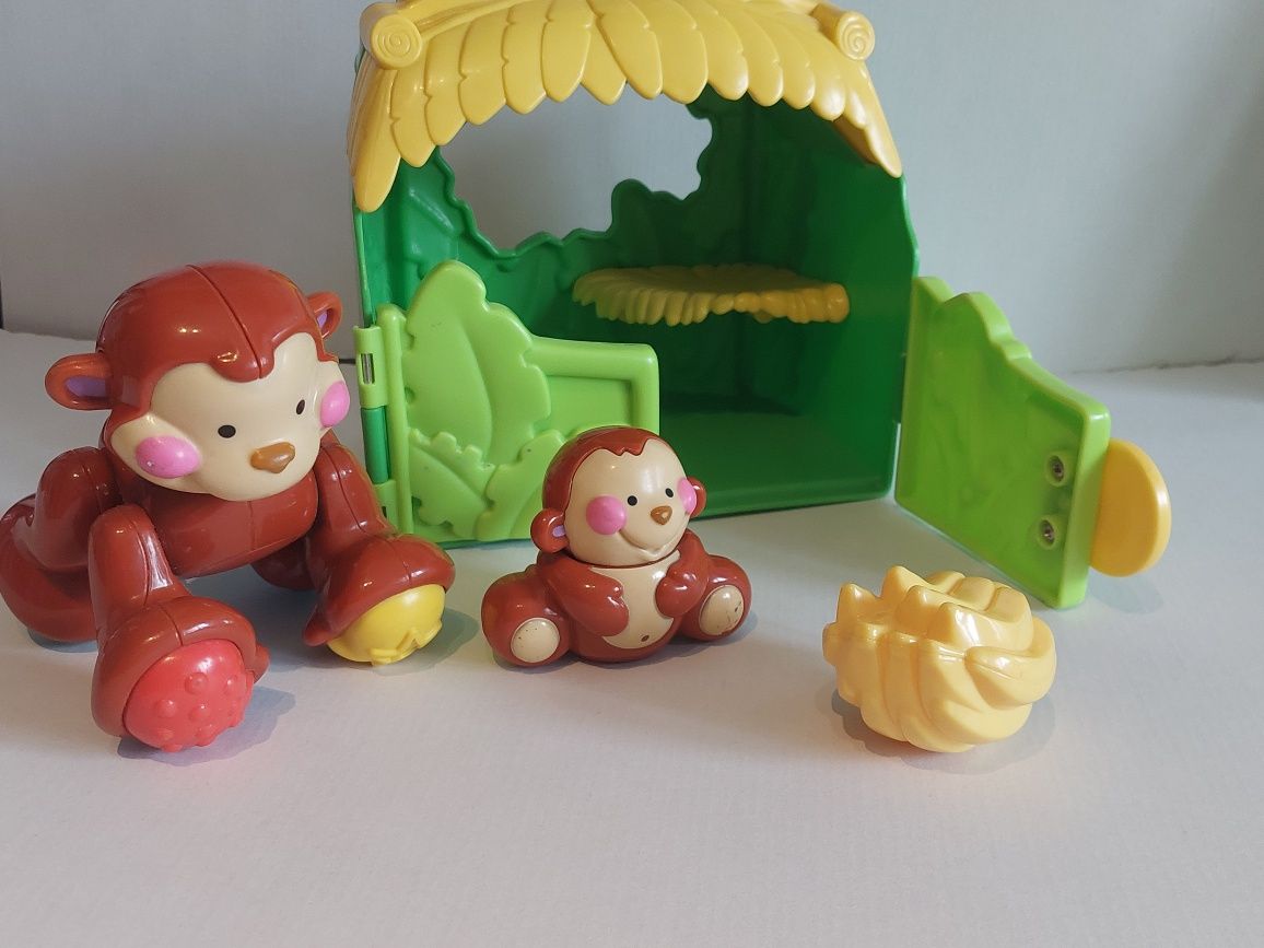 Małpki z domkiem fisher price