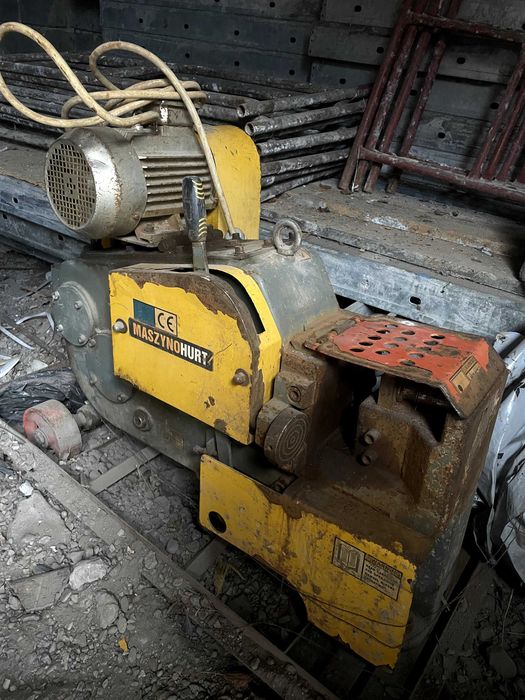 Gilotyna elektryczna do prętów FOX 42