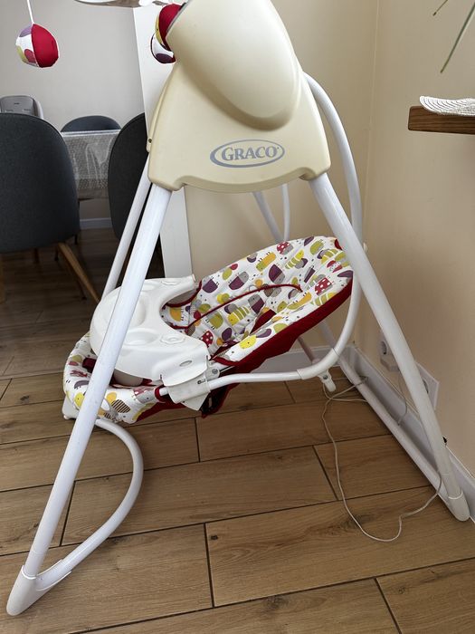 Дитячий стілець гойдалка шезлог Graco