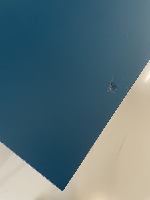 Mesa / secretária em bom estado