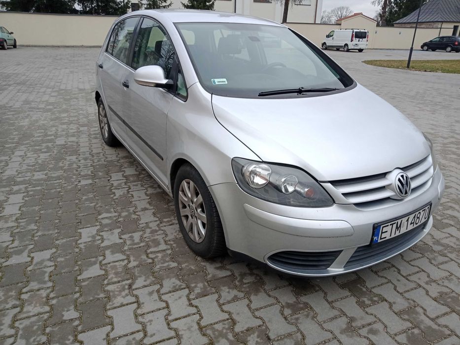 Sprzedam volkswagena plusa z 2005roku zoobacz