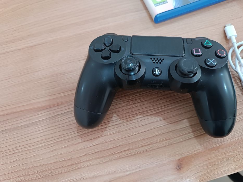PS 4 1 console cabos um FIFA 2023