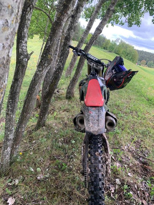 Honda CRF 250 2015 – po generalnym remoncie, stan bardzo dobry