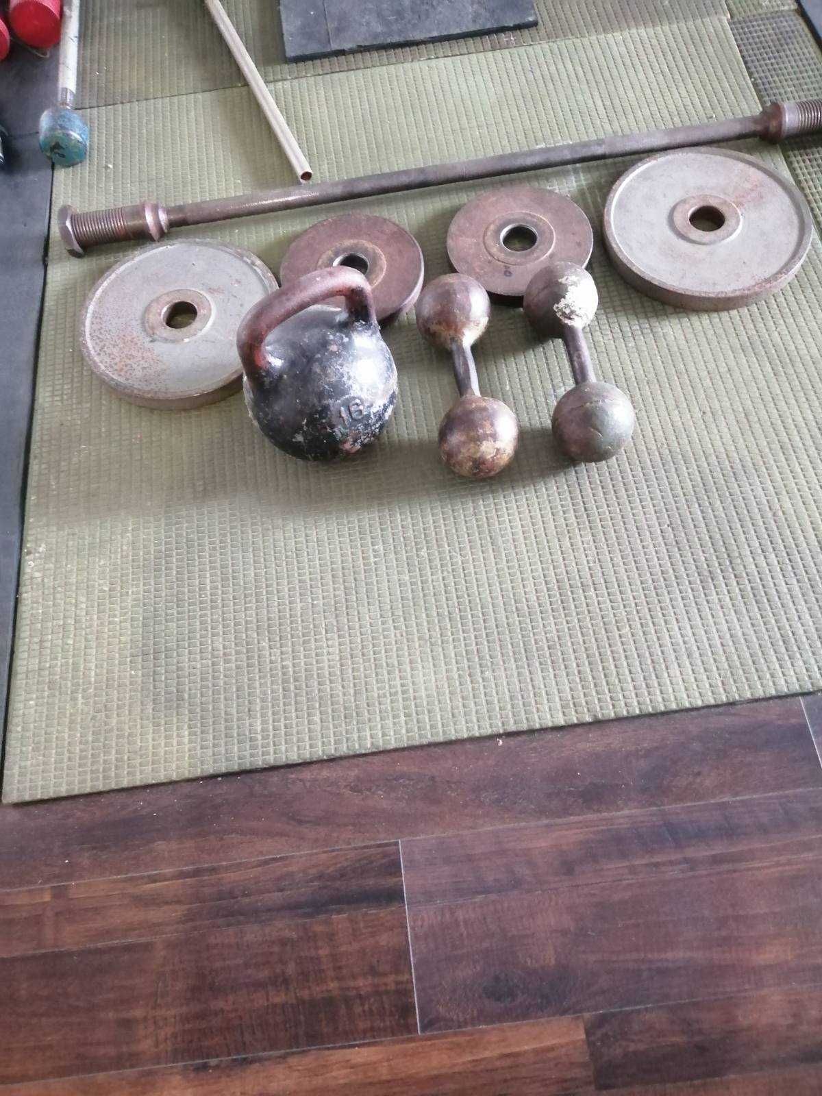 Продам штангу, гантели,гирю.