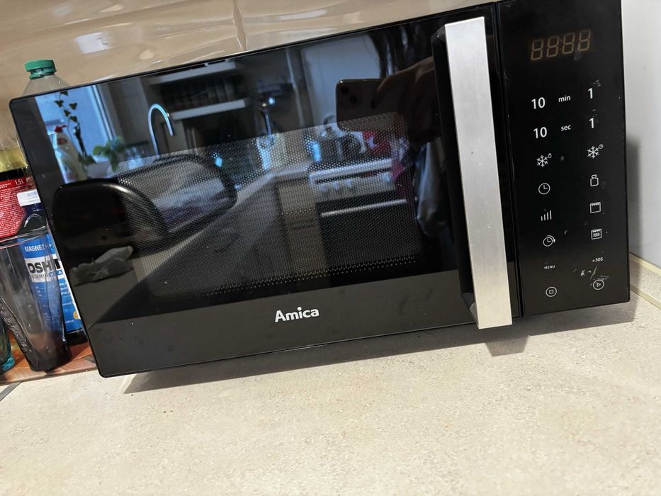Kuchenka mikrofalowa AMICA AMGF23E1GFB  900 W