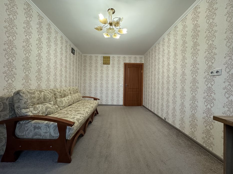 Здам в оренду кімнату для дівчини, р-н Чайки (вул. Князя Романа)