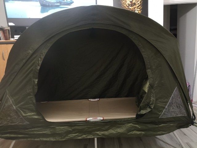 Namiot z łóżkiem