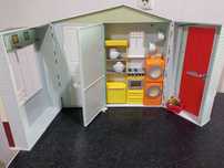 Brinquedo. Casinha   de bonecas