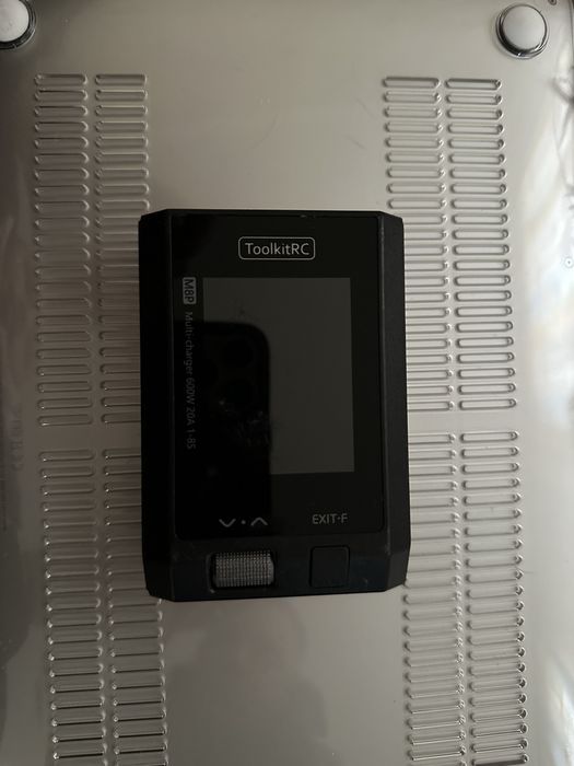 Зарядное устройство ToolkitRC M8P — 600W