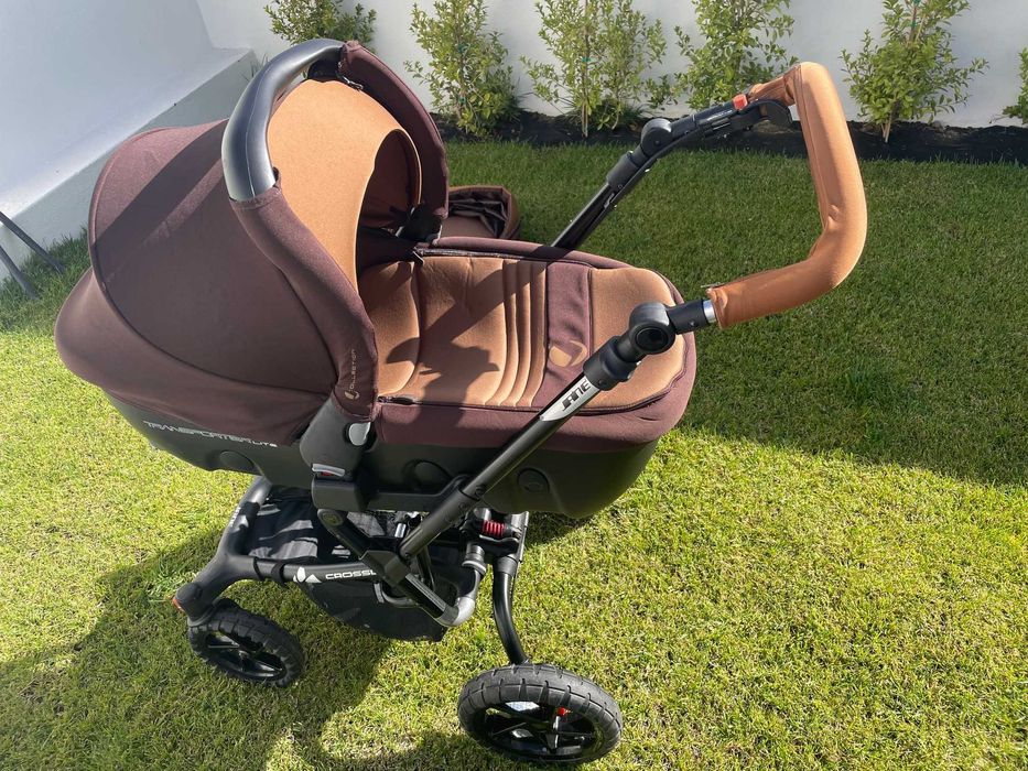 Carrinho Jané Crosswalk-robusto, confortável e apto a qualquer terreno