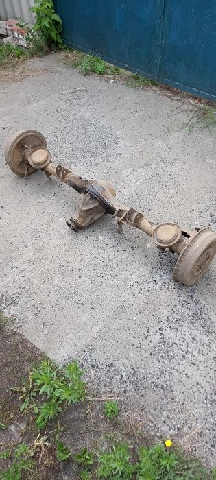 Продам задний мост