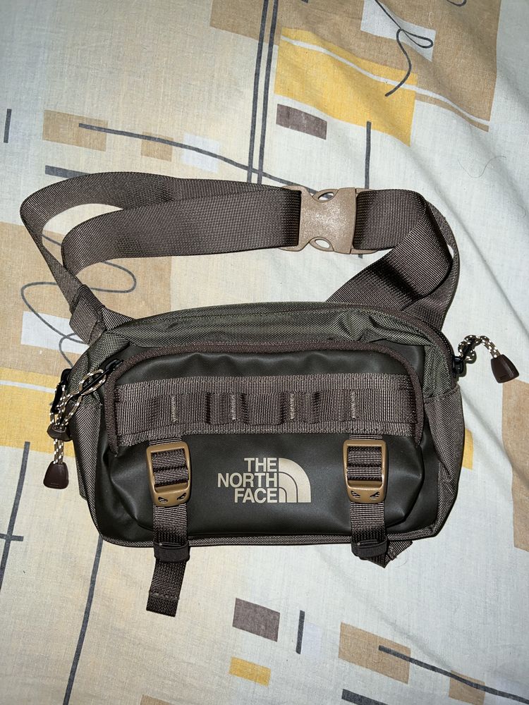 Продам сумку поясну TNF оригінал