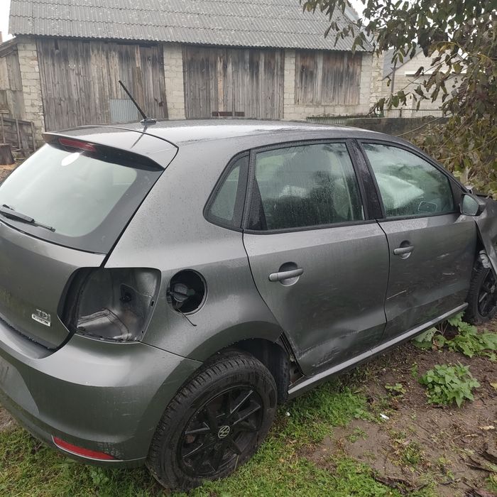 Volkswagen Polo uszkodzony