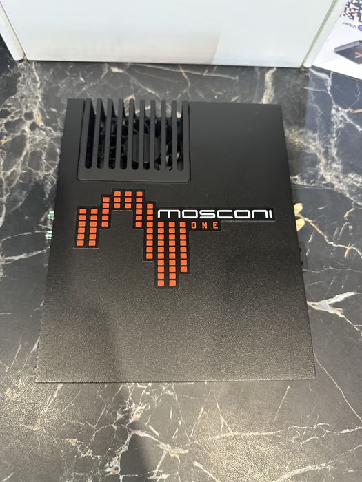 4-канальний підсилювач Mosconi Gladen One 80.4