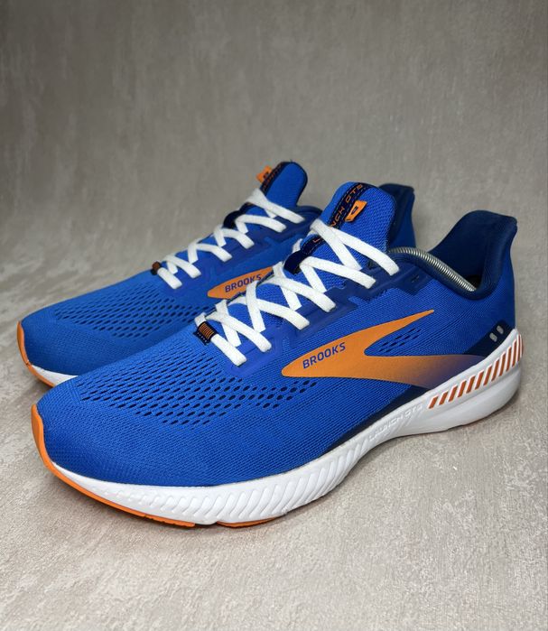 Кросівки Brooks Launch GTS 8