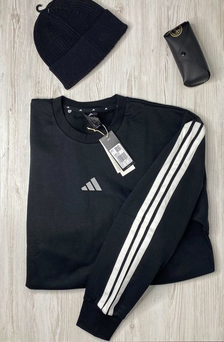 Утеплена кофта Adidas чорна