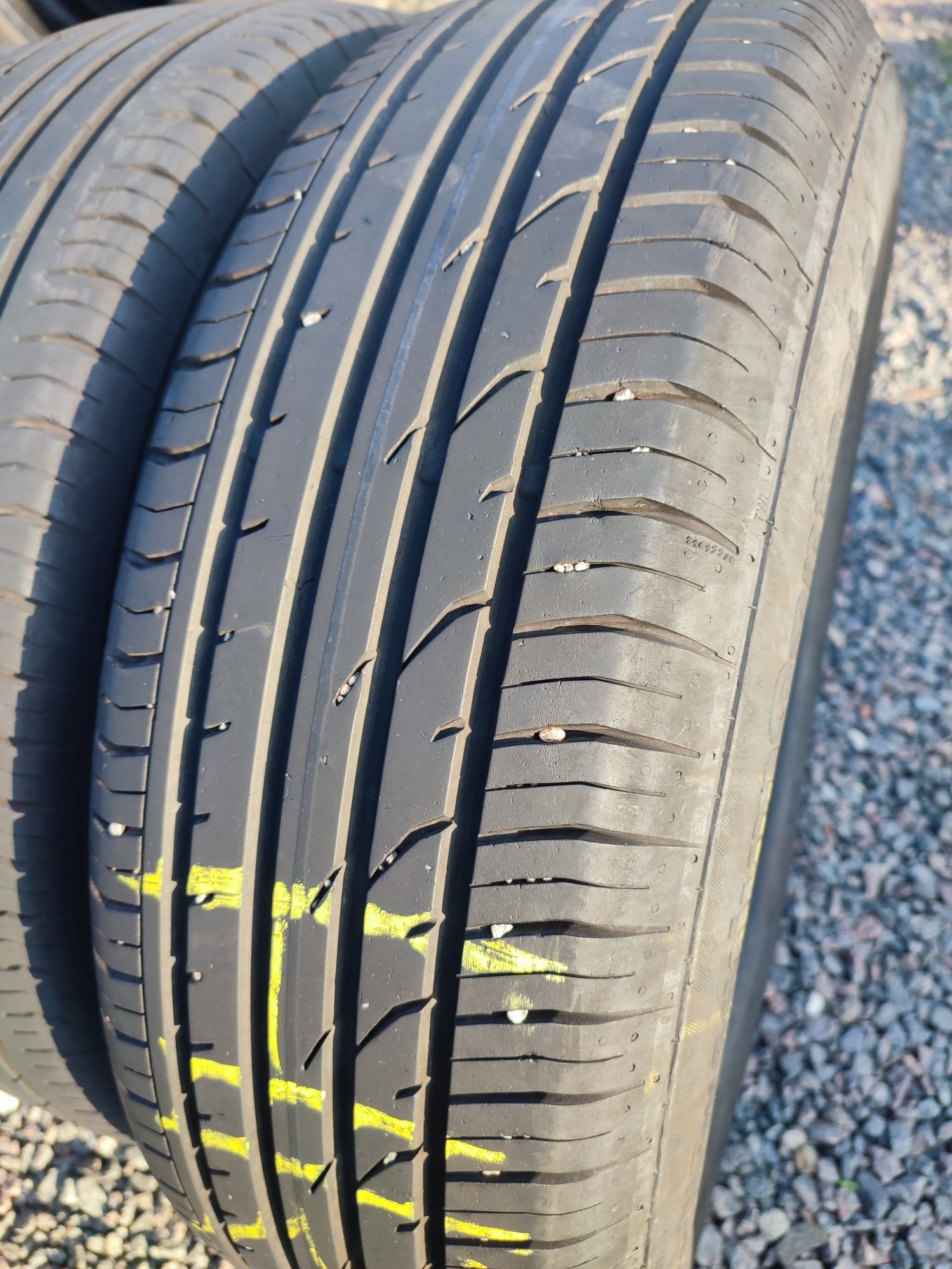 Шини 205/70 R16 Continental ContiPremiumContact 2