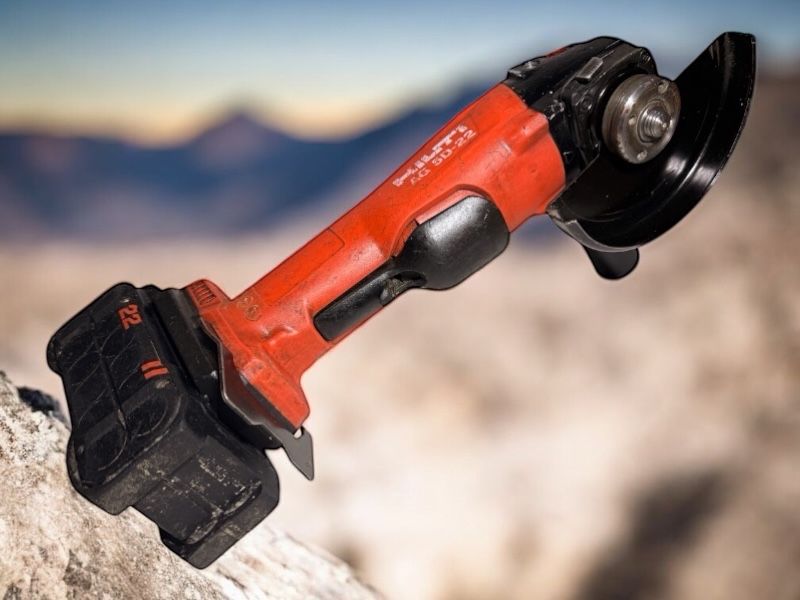 Szlifierka akumulatorowa Hilti AG 5D-22 Nuron z akumulatorem