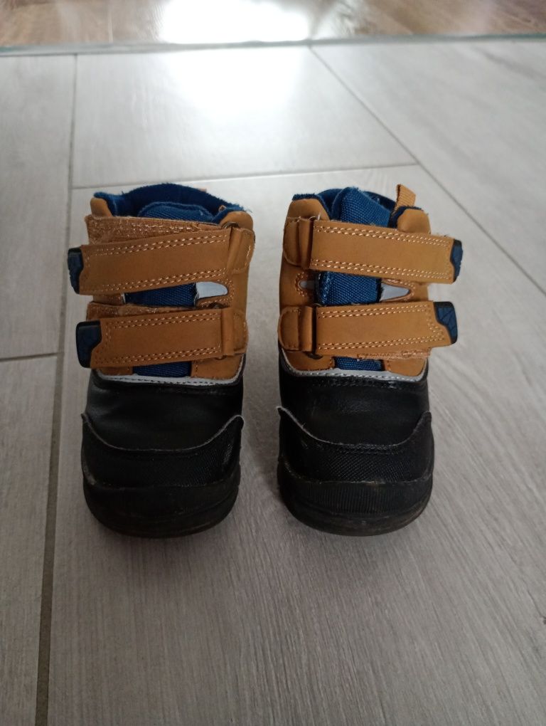 Buty przejściowe dziecięce