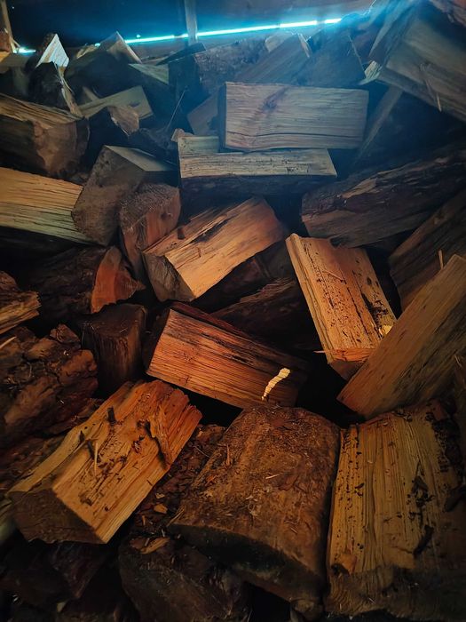 Drewno opałowe sosnowe