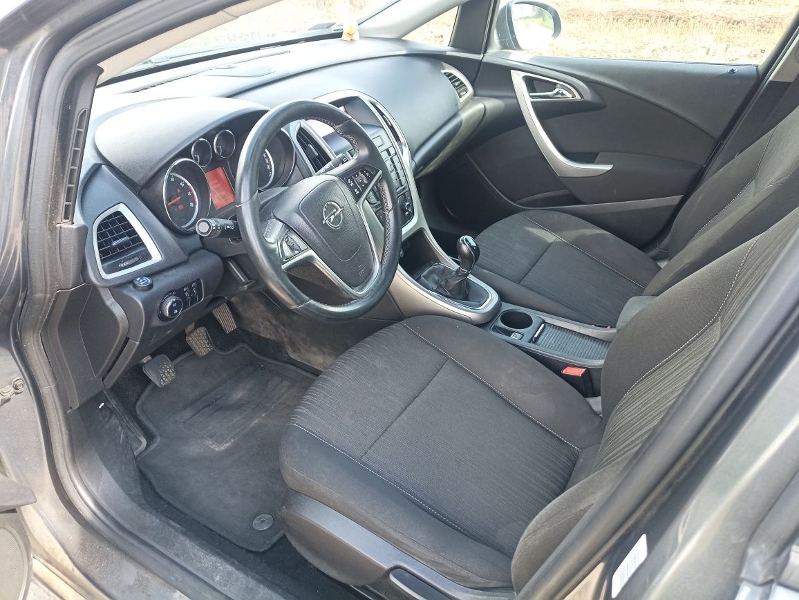 Opel Astra J 1.6 1.6V Benz/Gaz
